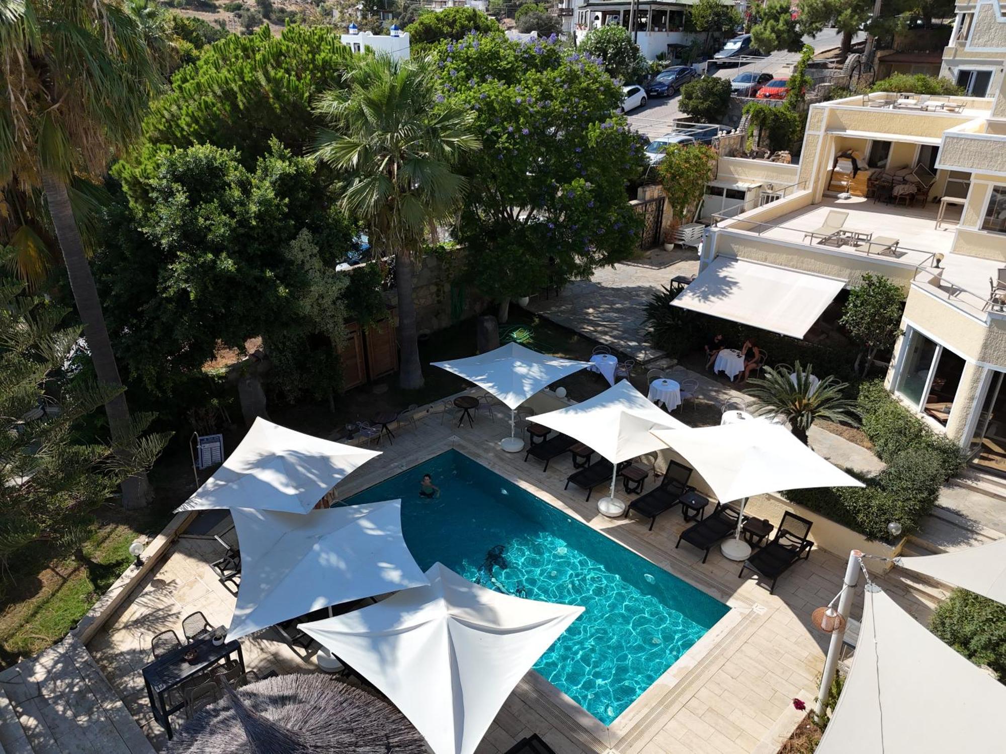 Farrys Boutique Hotel & Beach Club - יאליקאבאק מראה חיצוני תמונה