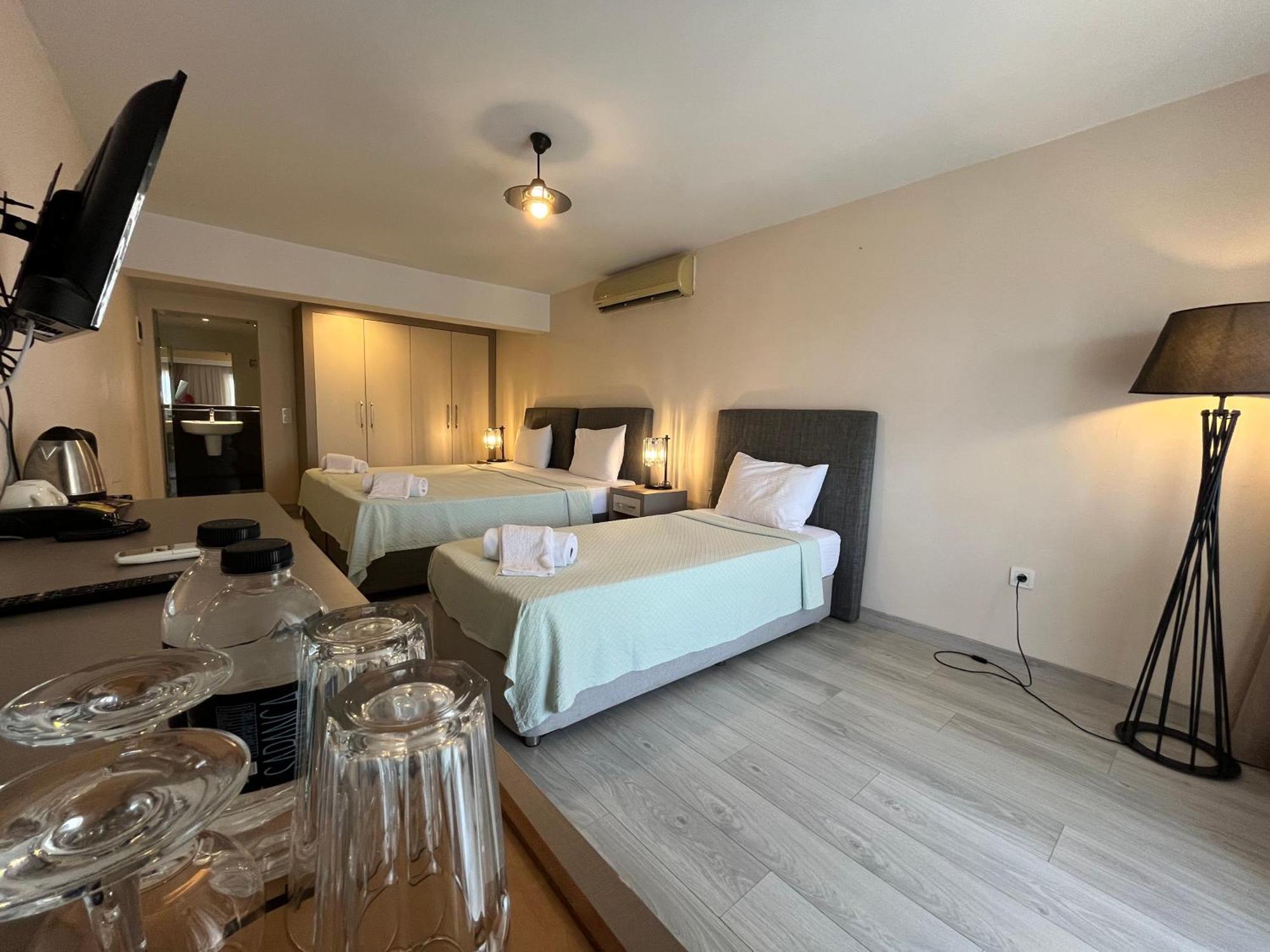 Farrys Boutique Hotel & Beach Club - יאליקאבאק מראה חיצוני תמונה