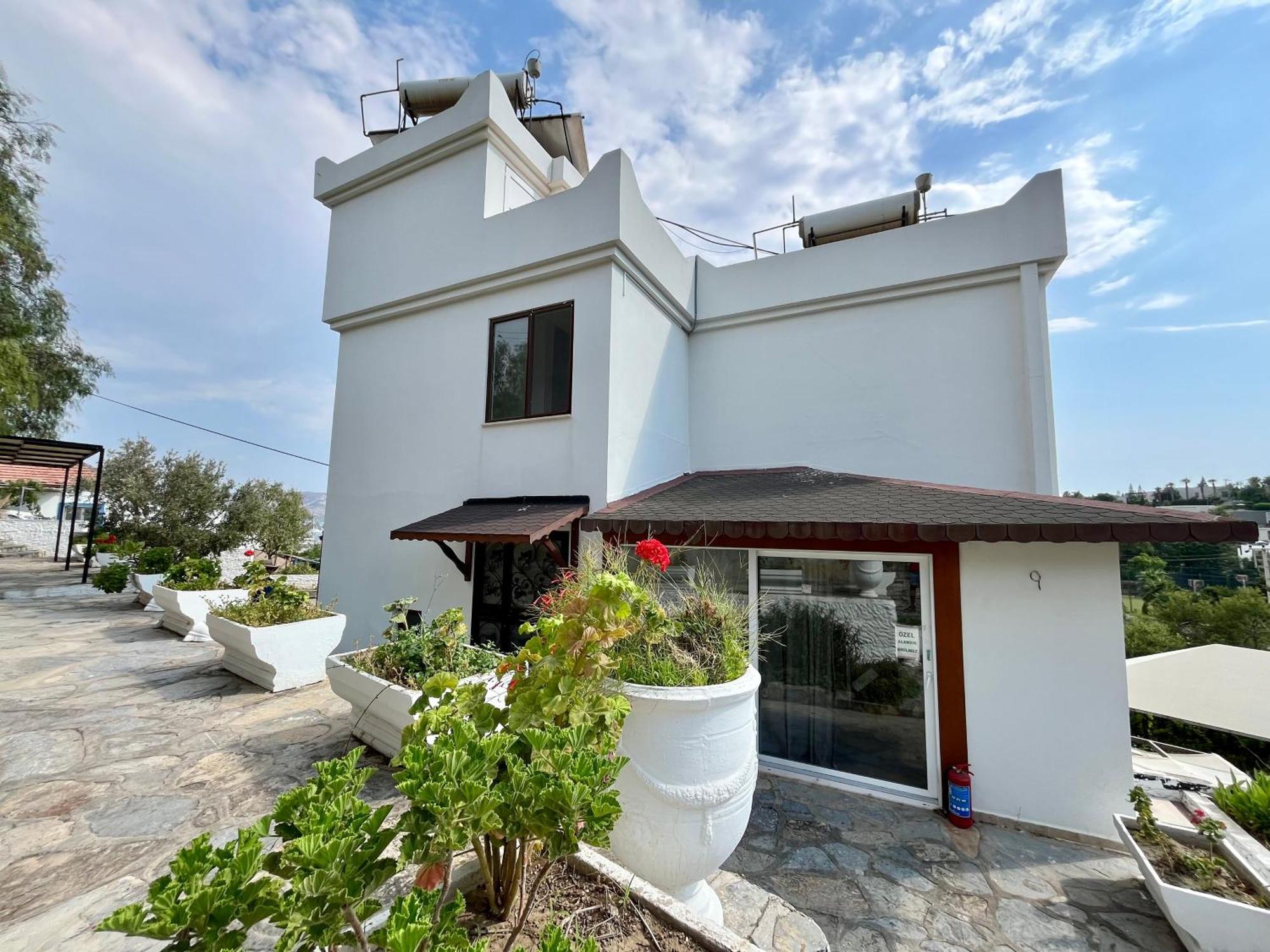 Farrys Boutique Hotel & Beach Club - יאליקאבאק מראה חיצוני תמונה