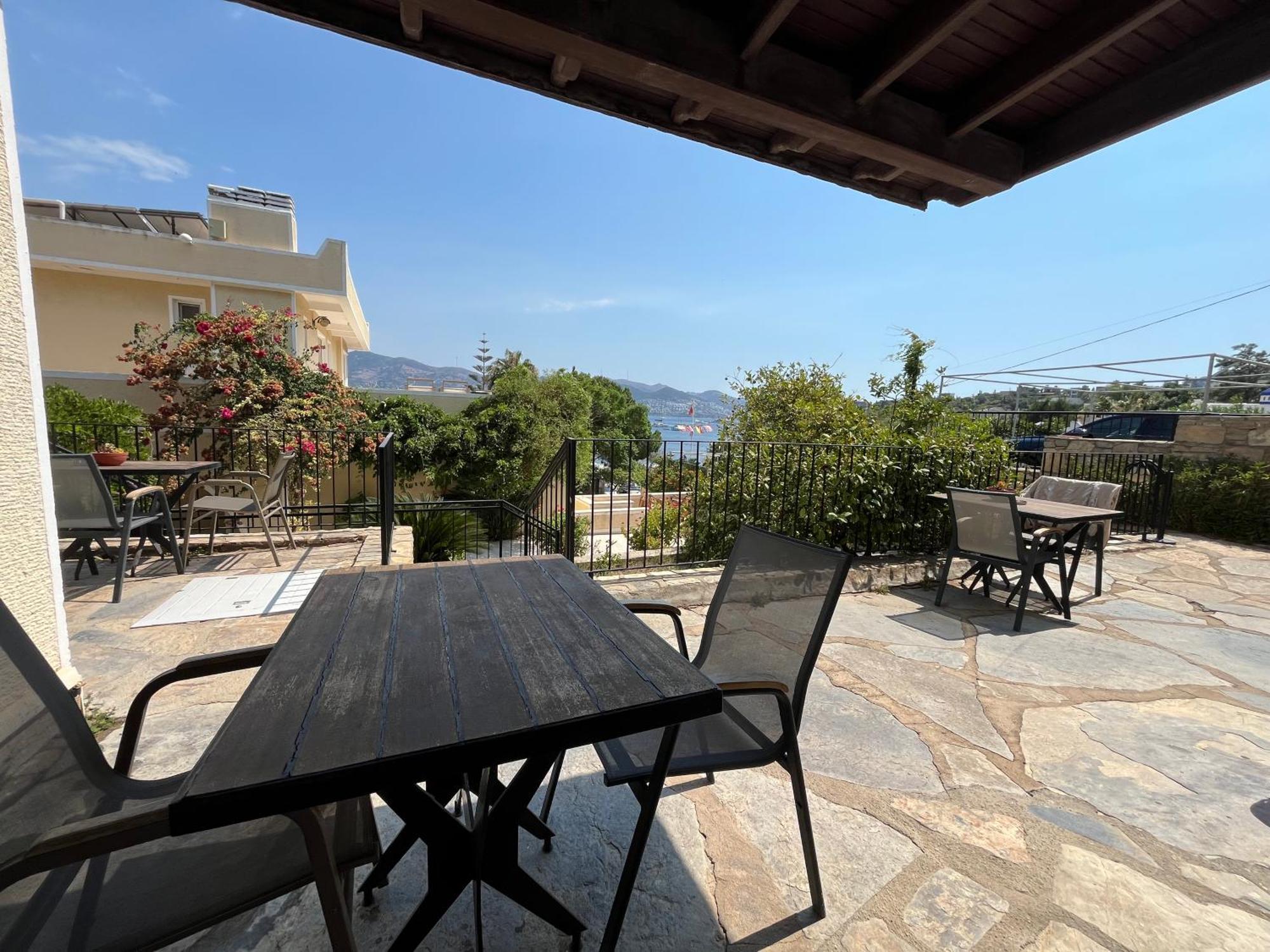 Farrys Boutique Hotel & Beach Club - יאליקאבאק מראה חיצוני תמונה